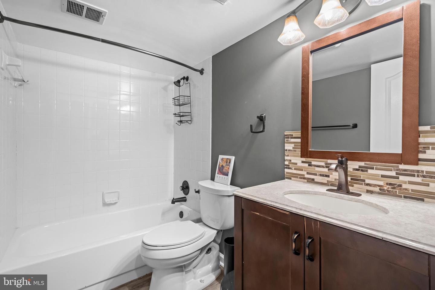 2169 WESTGLEN CT, VIENNA, Virginia 22182, 6 Bedrooms Bedrooms, ,5 BathroomsBathrooms,Residential,For sale,2169 WESTGLEN CT,VAFX2267874 MLS # VAFX2267874