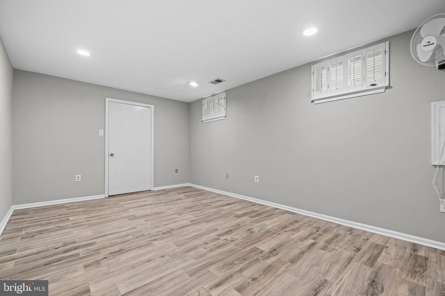 2169 WESTGLEN CT, VIENNA, Virginia 22182, 6 Bedrooms Bedrooms, ,5 BathroomsBathrooms,Residential,For sale,2169 WESTGLEN CT,VAFX2267874 MLS # VAFX2267874