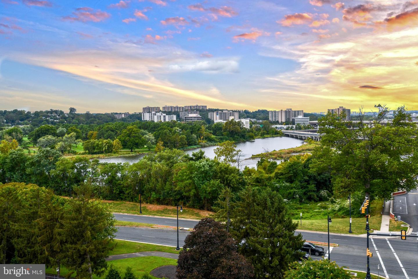 1250 S WASHINGTON ST #816, ALEXANDRIA, Virginia 22314, 2 Bedrooms Bedrooms, ,2 BathroomsBathrooms,Residential,For sale,1250 S WASHINGTON ST #816,VAAX2049856 MLS # VAAX2049856