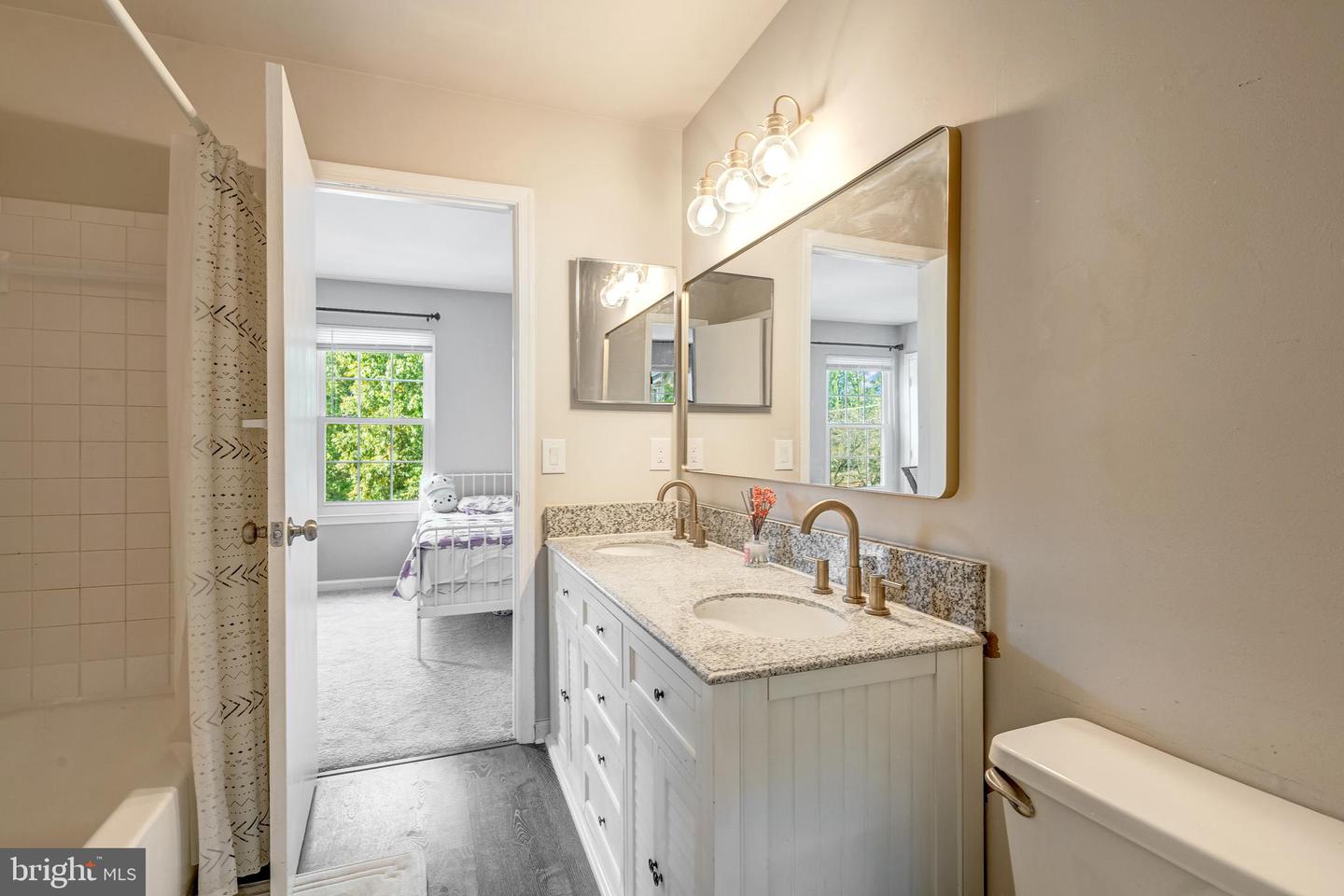 13561 RUDDY DUCK RD, CLIFTON, Virginia 20124, 2 Bedrooms Bedrooms, ,2 BathroomsBathrooms,Residential,For sale,13561 RUDDY DUCK RD,VAFX2267914 MLS # VAFX2267914