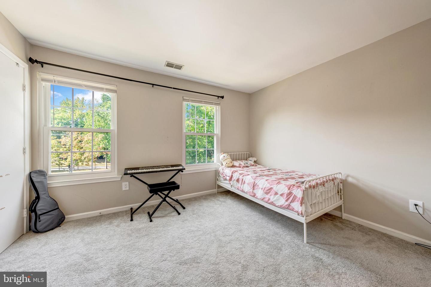 13561 RUDDY DUCK RD, CLIFTON, Virginia 20124, 2 Bedrooms Bedrooms, ,2 BathroomsBathrooms,Residential,For sale,13561 RUDDY DUCK RD,VAFX2267914 MLS # VAFX2267914