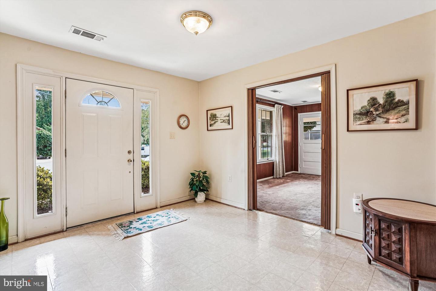 8602 DORA CT, ANNANDALE, Virginia 22003, 4 Bedrooms Bedrooms, ,2 BathroomsBathrooms,Residential,For sale,8602 DORA CT,VAFX2267934 MLS # VAFX2267934