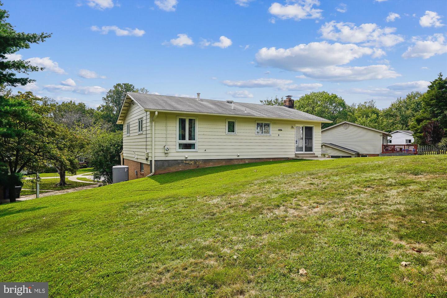 8602 DORA CT, ANNANDALE, Virginia 22003, 4 Bedrooms Bedrooms, ,2 BathroomsBathrooms,Residential,For sale,8602 DORA CT,VAFX2267934 MLS # VAFX2267934