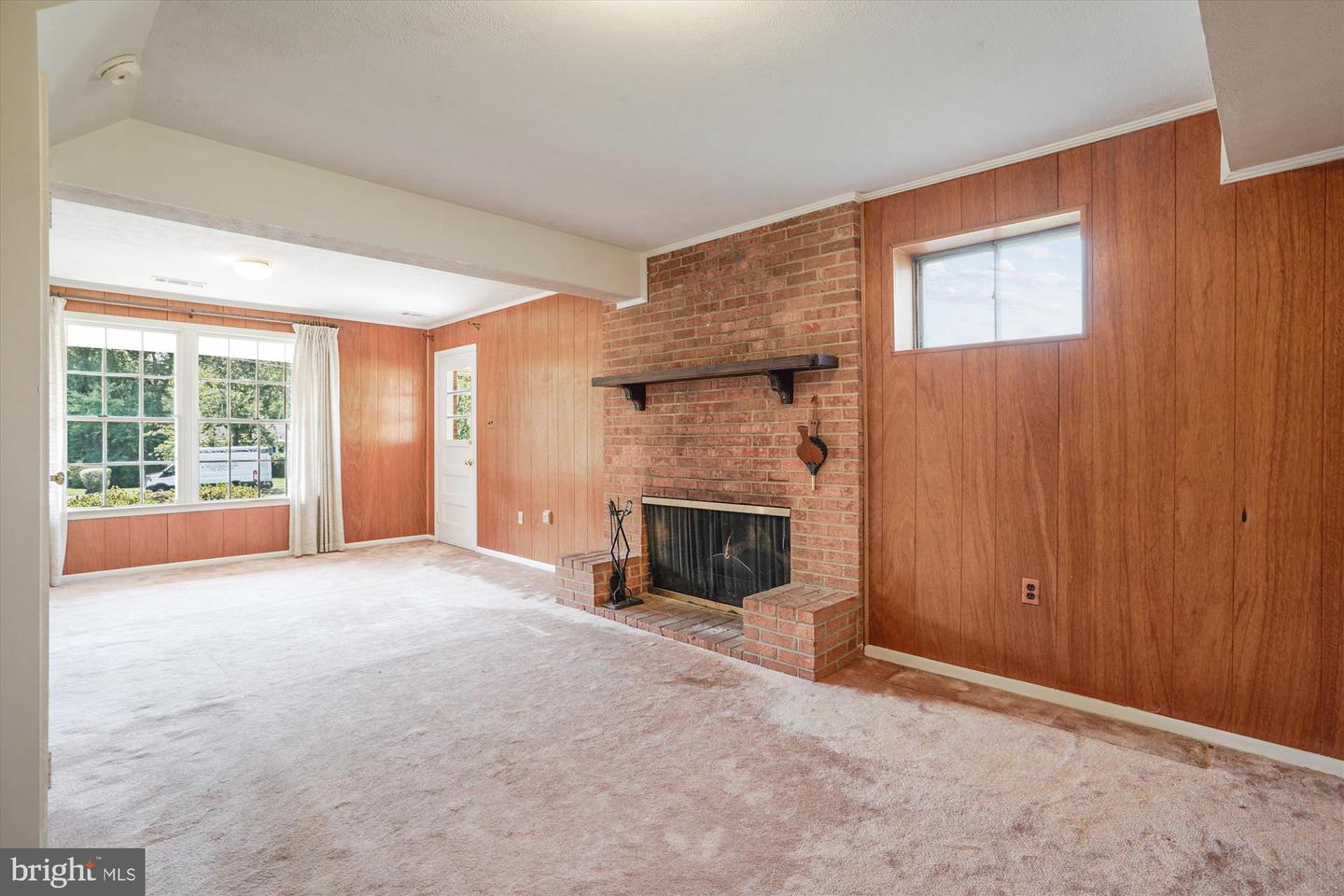 8602 DORA CT, ANNANDALE, Virginia 22003, 4 Bedrooms Bedrooms, ,2 BathroomsBathrooms,Residential,For sale,8602 DORA CT,VAFX2267934 MLS # VAFX2267934