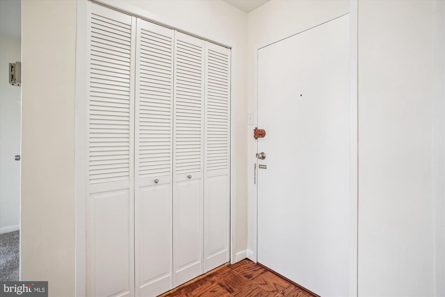 6641 WAKEFIELD DR #918, ALEXANDRIA, Virginia 22307, 1 Bedroom Bedrooms, ,1 BathroomBathrooms,Residential,For sale,6641 WAKEFIELD DR #918,VAFX2267936 MLS # VAFX2267936