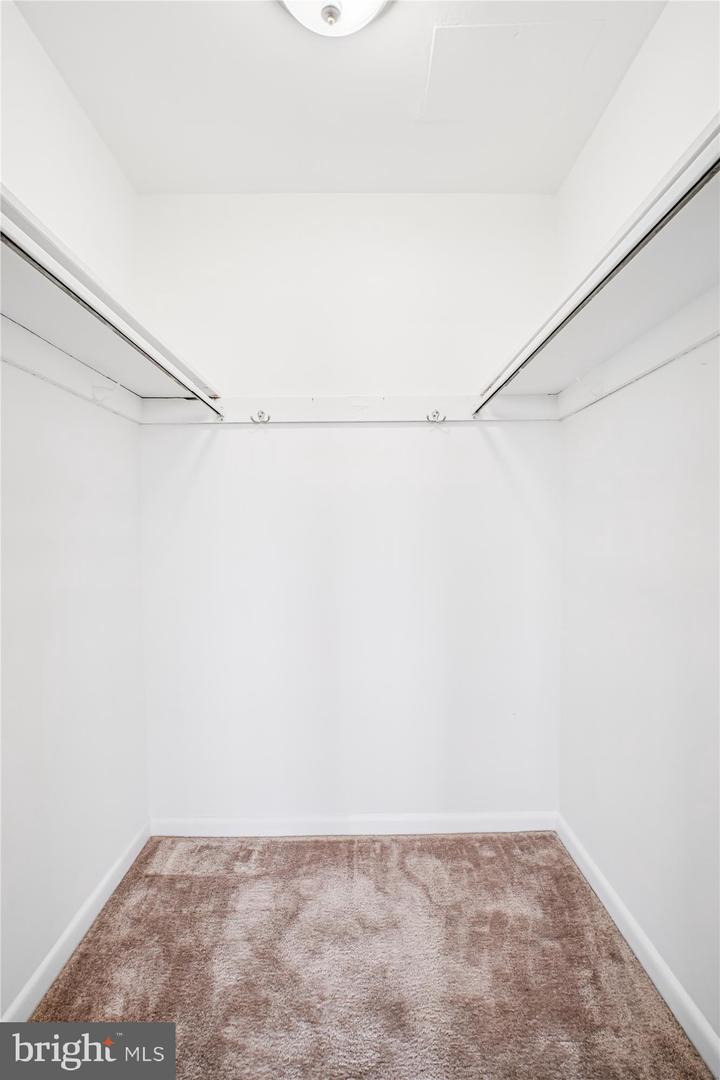 6641 WAKEFIELD DR #918, ALEXANDRIA, Virginia 22307, 1 Bedroom Bedrooms, ,1 BathroomBathrooms,Residential,For sale,6641 WAKEFIELD DR #918,VAFX2267936 MLS # VAFX2267936