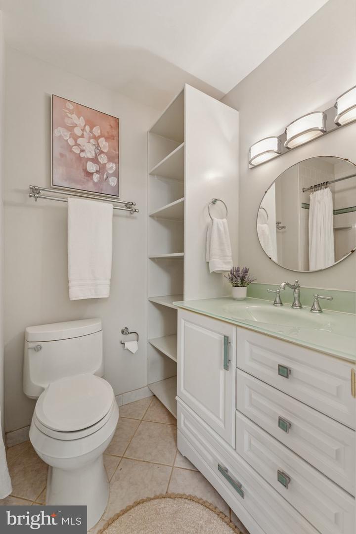 1001 N VERMONT ST #108, ARLINGTON, Virginia 22201, 2 Bedrooms Bedrooms, ,2 BathroomsBathrooms,Residential,For sale,1001 N VERMONT ST #108,VAAR2063836 MLS # VAAR2063836