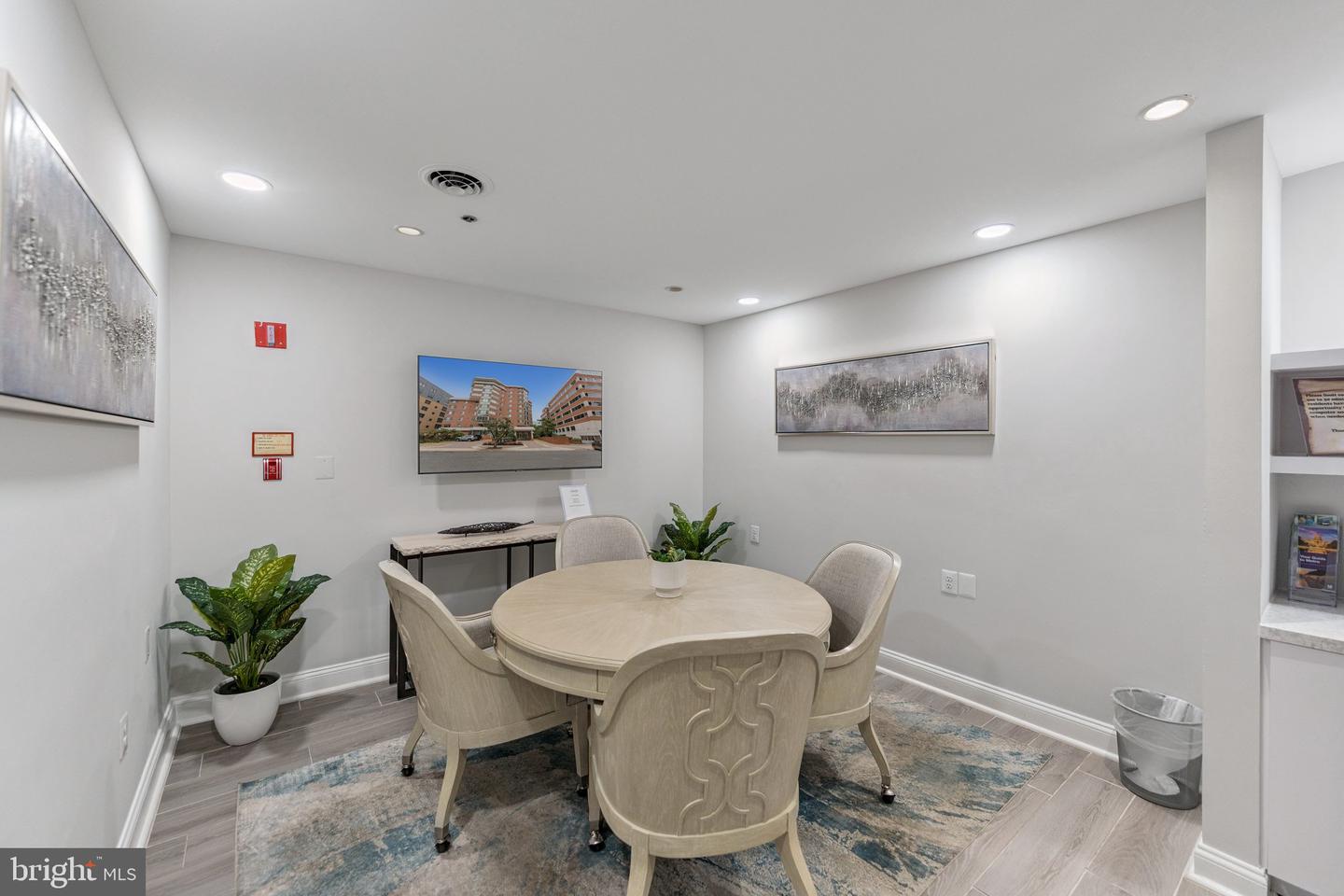 1001 N VERMONT ST #108, ARLINGTON, Virginia 22201, 2 Bedrooms Bedrooms, ,2 BathroomsBathrooms,Residential,For sale,1001 N VERMONT ST #108,VAAR2063836 MLS # VAAR2063836