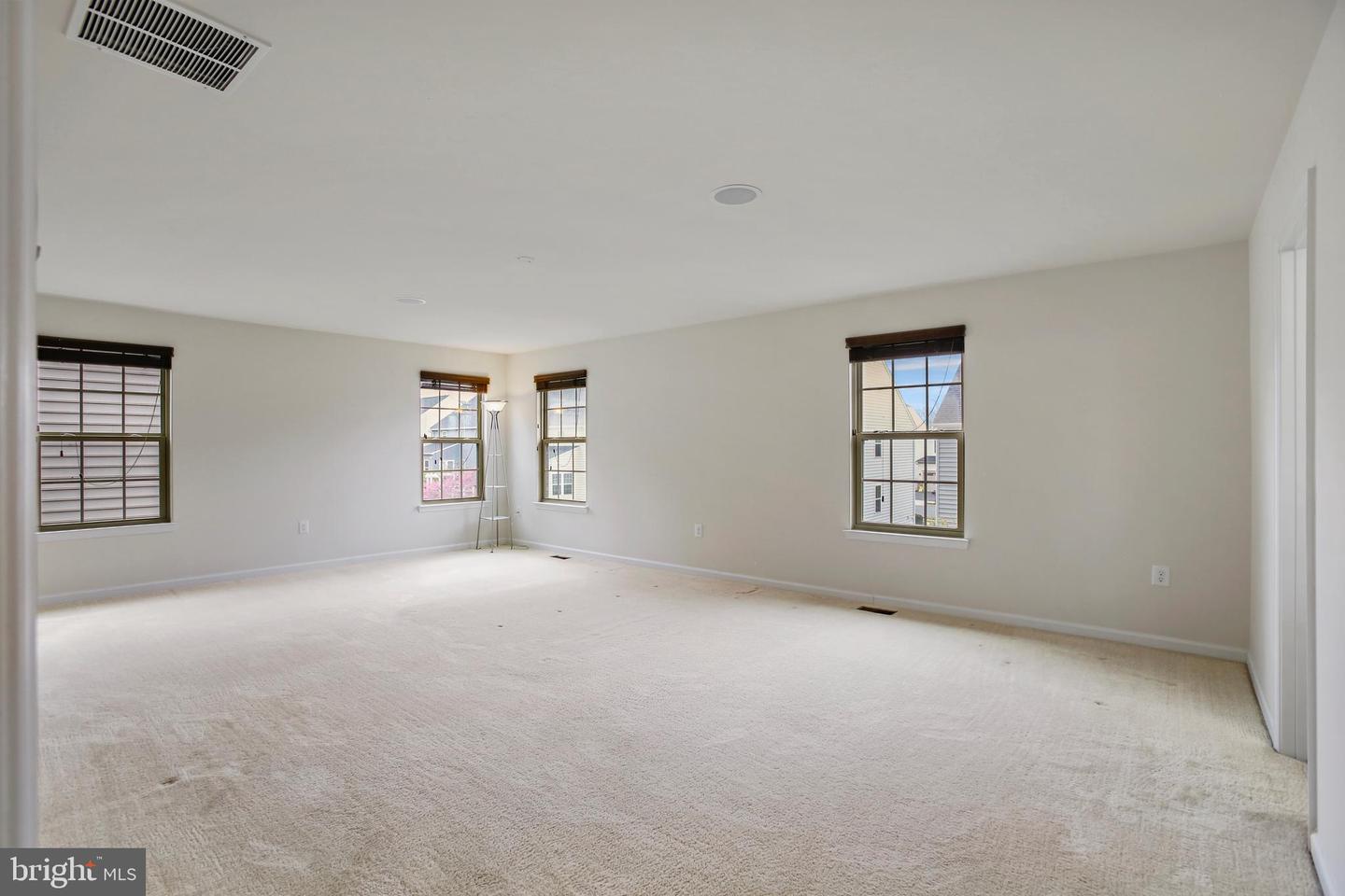 41597 HOFFMAN DR, ALDIE, Virginia 20105, 4 Bedrooms Bedrooms, ,3 BathroomsBathrooms,Residential,For sale,41597 HOFFMAN DR,VALO2092694 MLS # VALO2092694