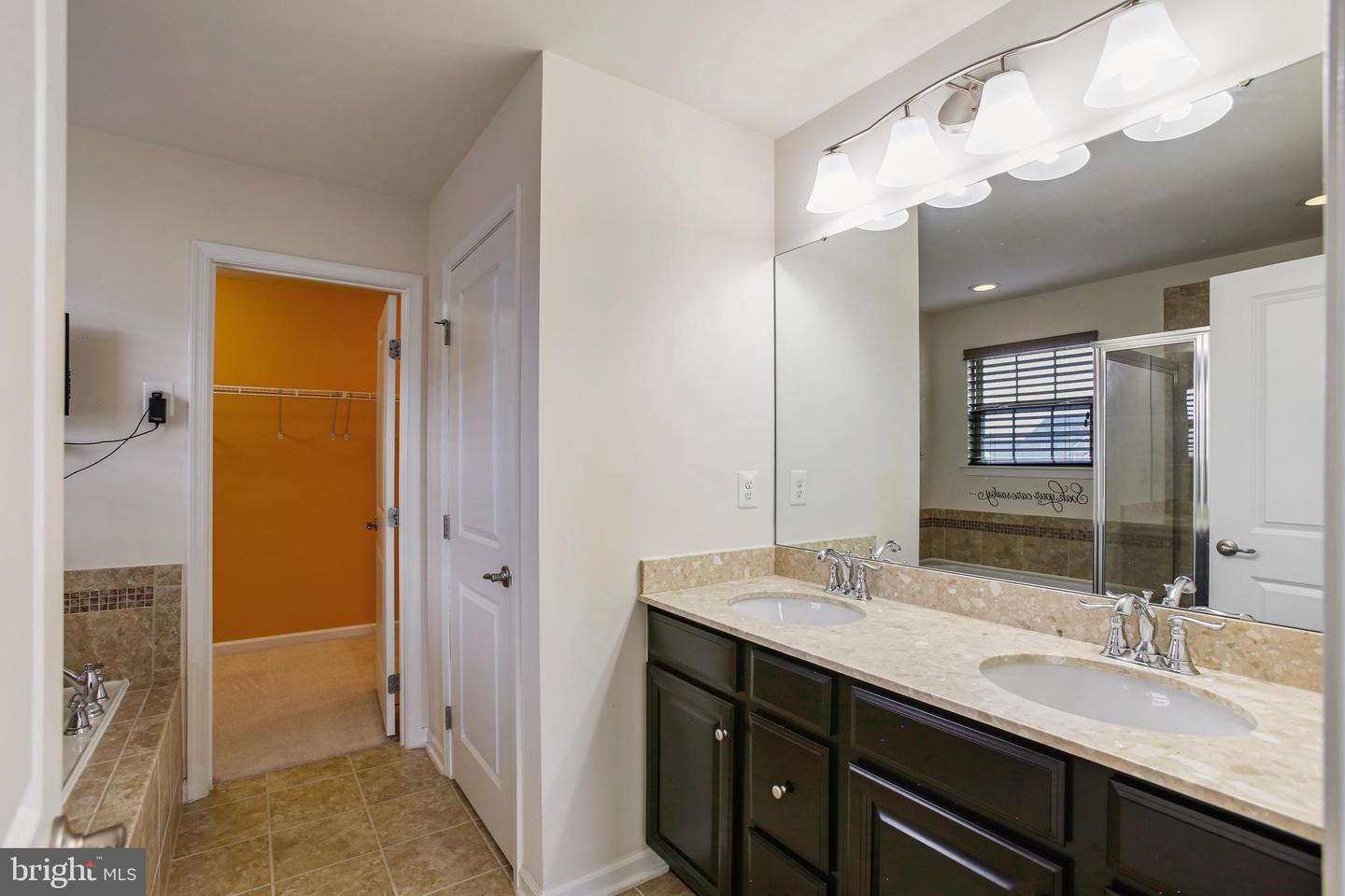 41597 HOFFMAN DR, ALDIE, Virginia 20105, 4 Bedrooms Bedrooms, ,3 BathroomsBathrooms,Residential,For sale,41597 HOFFMAN DR,VALO2092694 MLS # VALO2092694