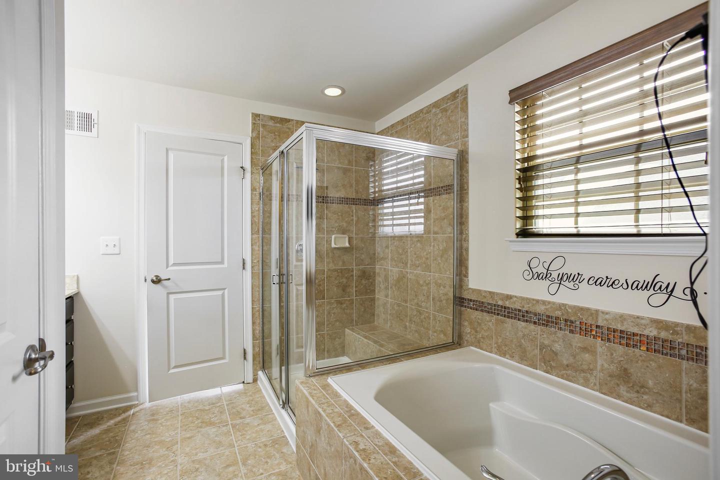 41597 HOFFMAN DR, ALDIE, Virginia 20105, 4 Bedrooms Bedrooms, ,3 BathroomsBathrooms,Residential,For sale,41597 HOFFMAN DR,VALO2092694 MLS # VALO2092694