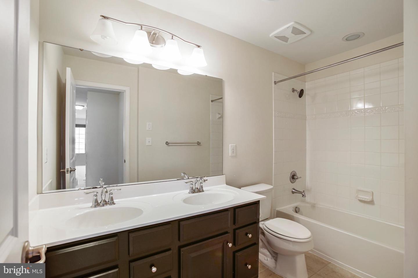 41597 HOFFMAN DR, ALDIE, Virginia 20105, 4 Bedrooms Bedrooms, ,3 BathroomsBathrooms,Residential,For sale,41597 HOFFMAN DR,VALO2092694 MLS # VALO2092694
