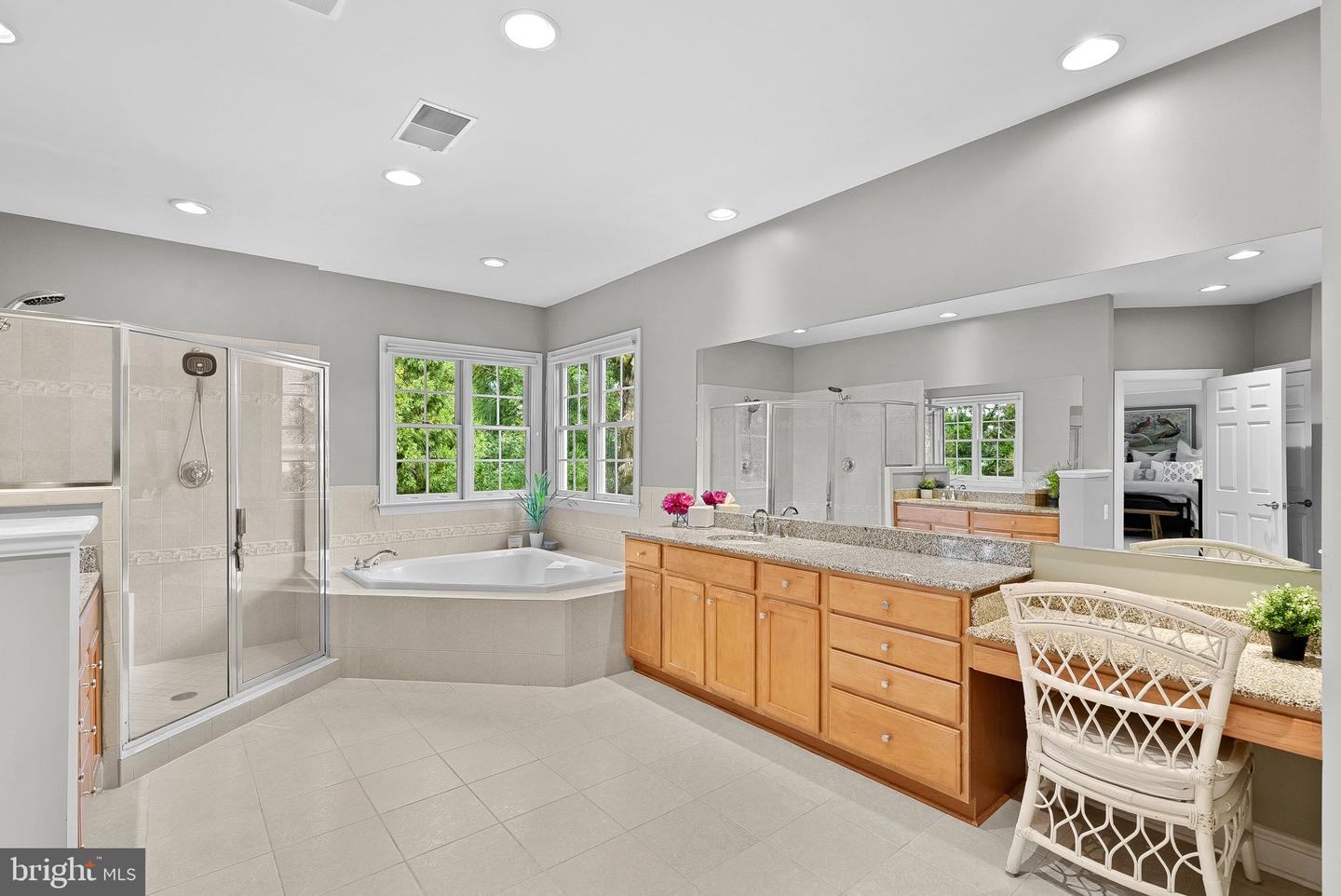 43252 OVERVIEW PL, LEESBURG, Virginia 20176, 4 Bedrooms Bedrooms, ,4 BathroomsBathrooms,Residential,For sale,43252 OVERVIEW PL,VALO2100926 MLS # VALO2100926