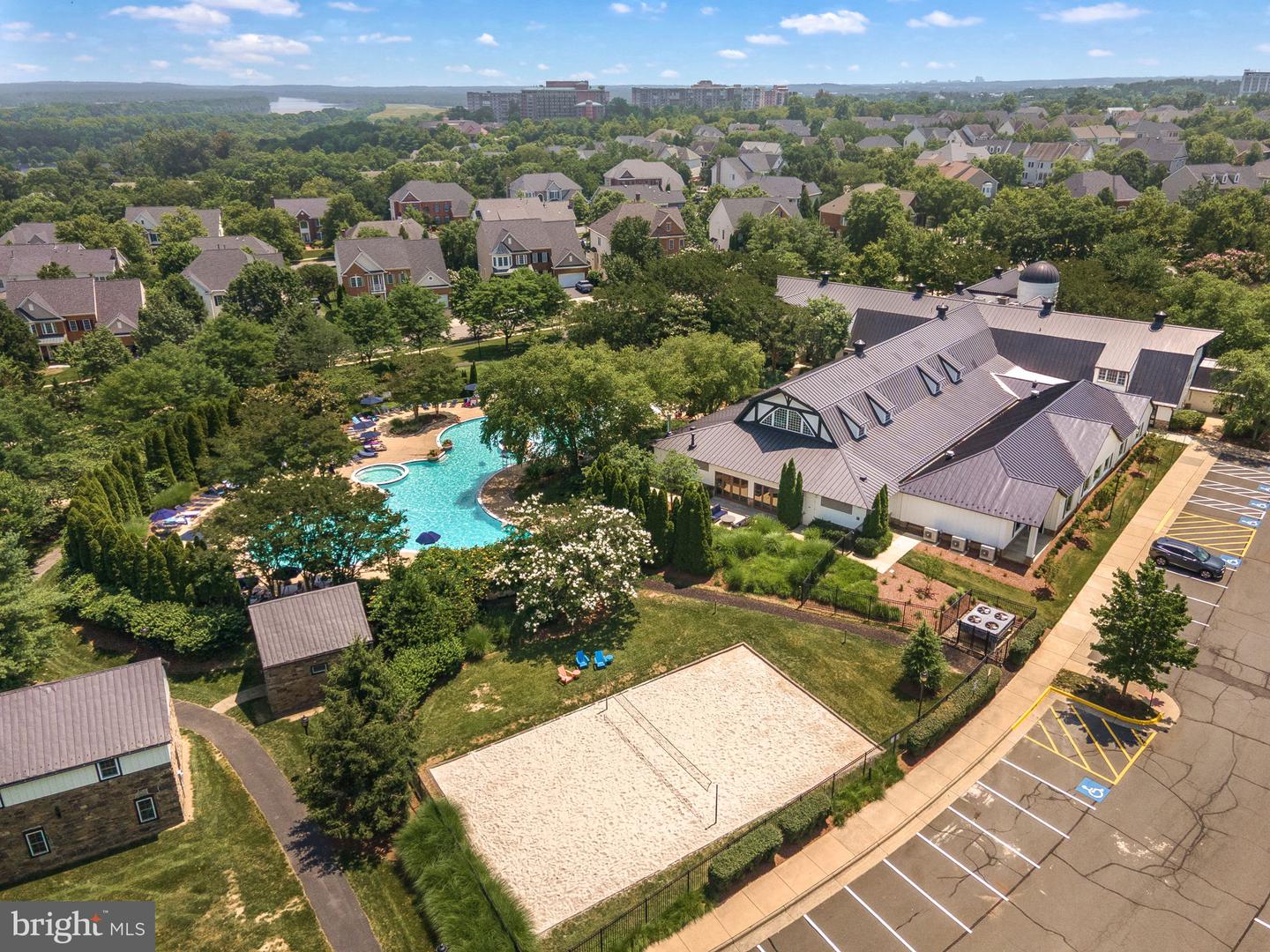 43252 OVERVIEW PL, LEESBURG, Virginia 20176, 4 Bedrooms Bedrooms, ,4 BathroomsBathrooms,Residential,For sale,43252 OVERVIEW PL,VALO2100926 MLS # VALO2100926