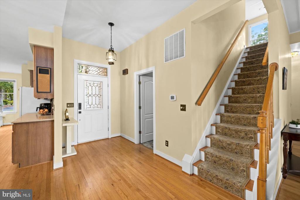 100 WASHINGTON ST, LOCUST GROVE, Virginia 22508, 5 Bedrooms Bedrooms, ,4 BathroomsBathrooms,Residential,100 WASHINGTON ST,VAOR2012348 MLS # VAOR2012348