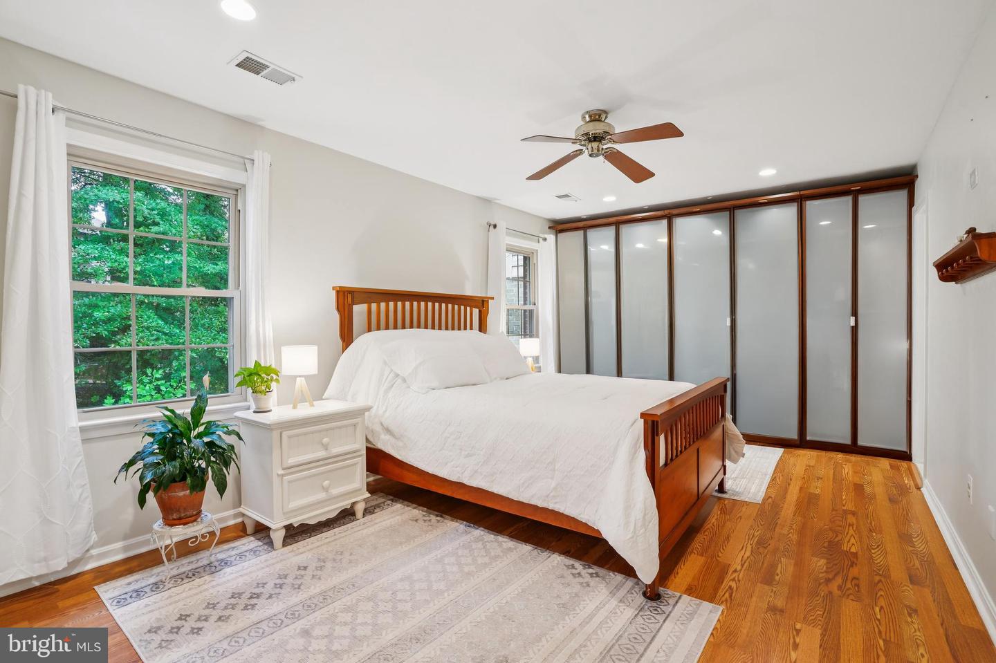 10306 HAMPSHIRE GREEN AVE, FAIRFAX, Virginia 22032, 3 Bedrooms Bedrooms, ,2 BathroomsBathrooms,Residential,For sale,10306 HAMPSHIRE GREEN AVE,VAFX2254908 MLS # VAFX2254908