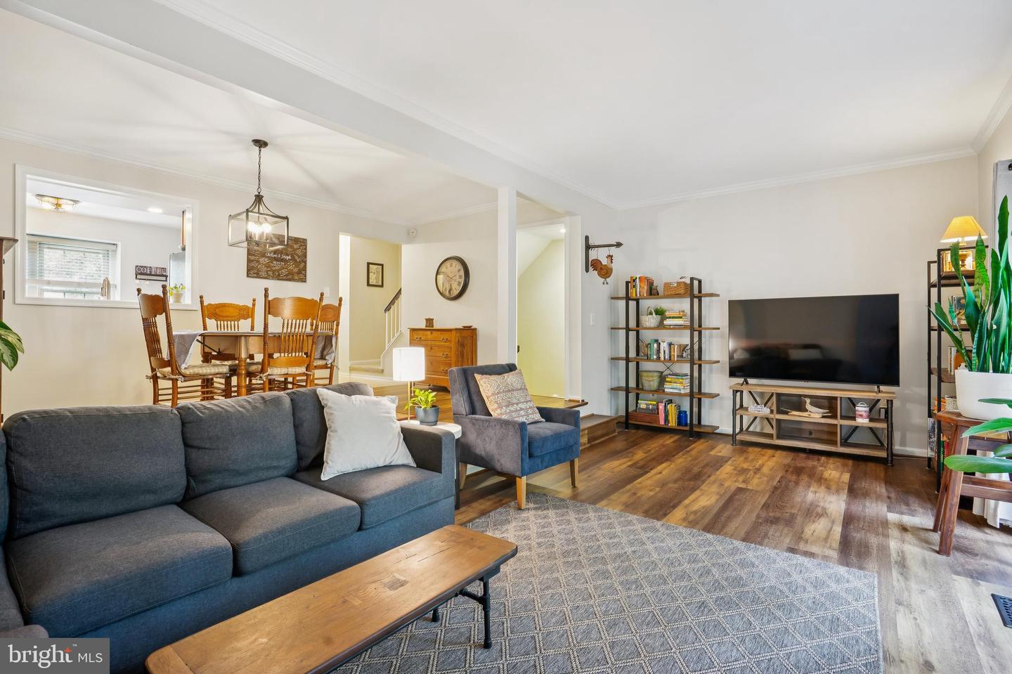 10306 HAMPSHIRE GREEN AVE, FAIRFAX, Virginia 22032, 3 Bedrooms Bedrooms, ,2 BathroomsBathrooms,Residential,For sale,10306 HAMPSHIRE GREEN AVE,VAFX2254908 MLS # VAFX2254908