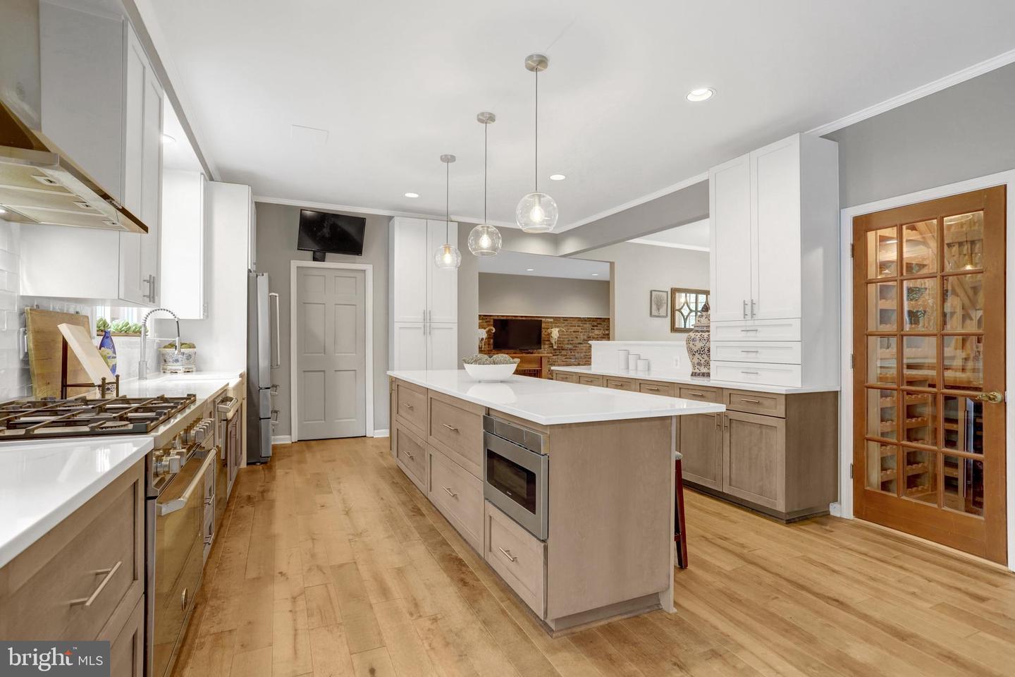 4106 FERRY LANDING RD, ALEXANDRIA, Virginia 22309, 6 Bedrooms Bedrooms, ,4 BathroomsBathrooms,Residential,For sale,4106 FERRY LANDING RD,VAFX2256056 MLS # VAFX2256056