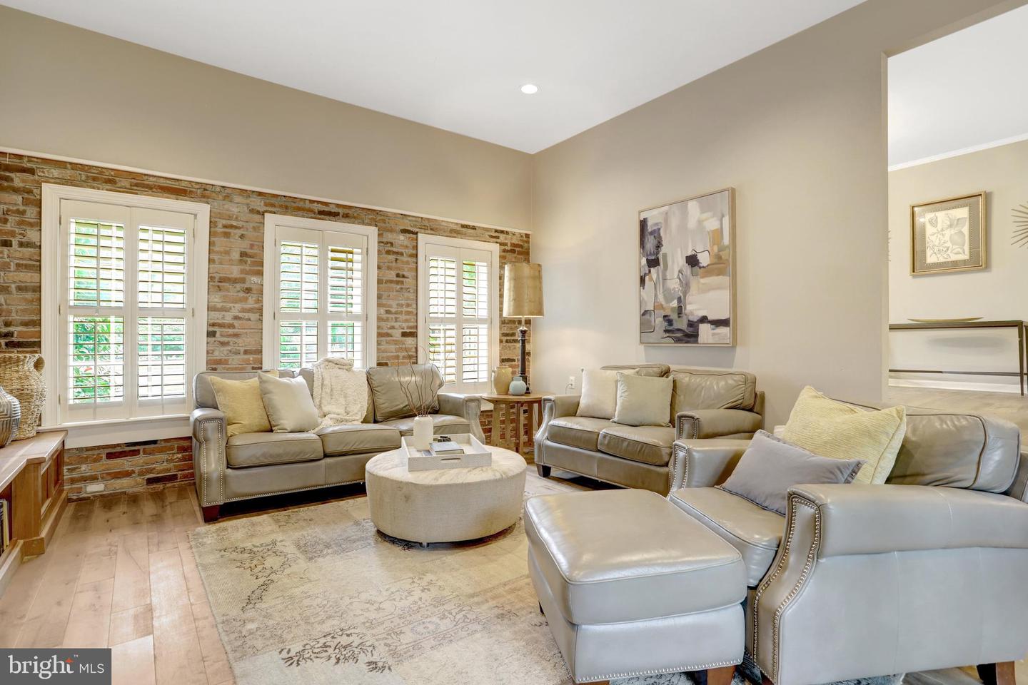 4106 FERRY LANDING RD, ALEXANDRIA, Virginia 22309, 6 Bedrooms Bedrooms, ,4 BathroomsBathrooms,Residential,For sale,4106 FERRY LANDING RD,VAFX2256056 MLS # VAFX2256056