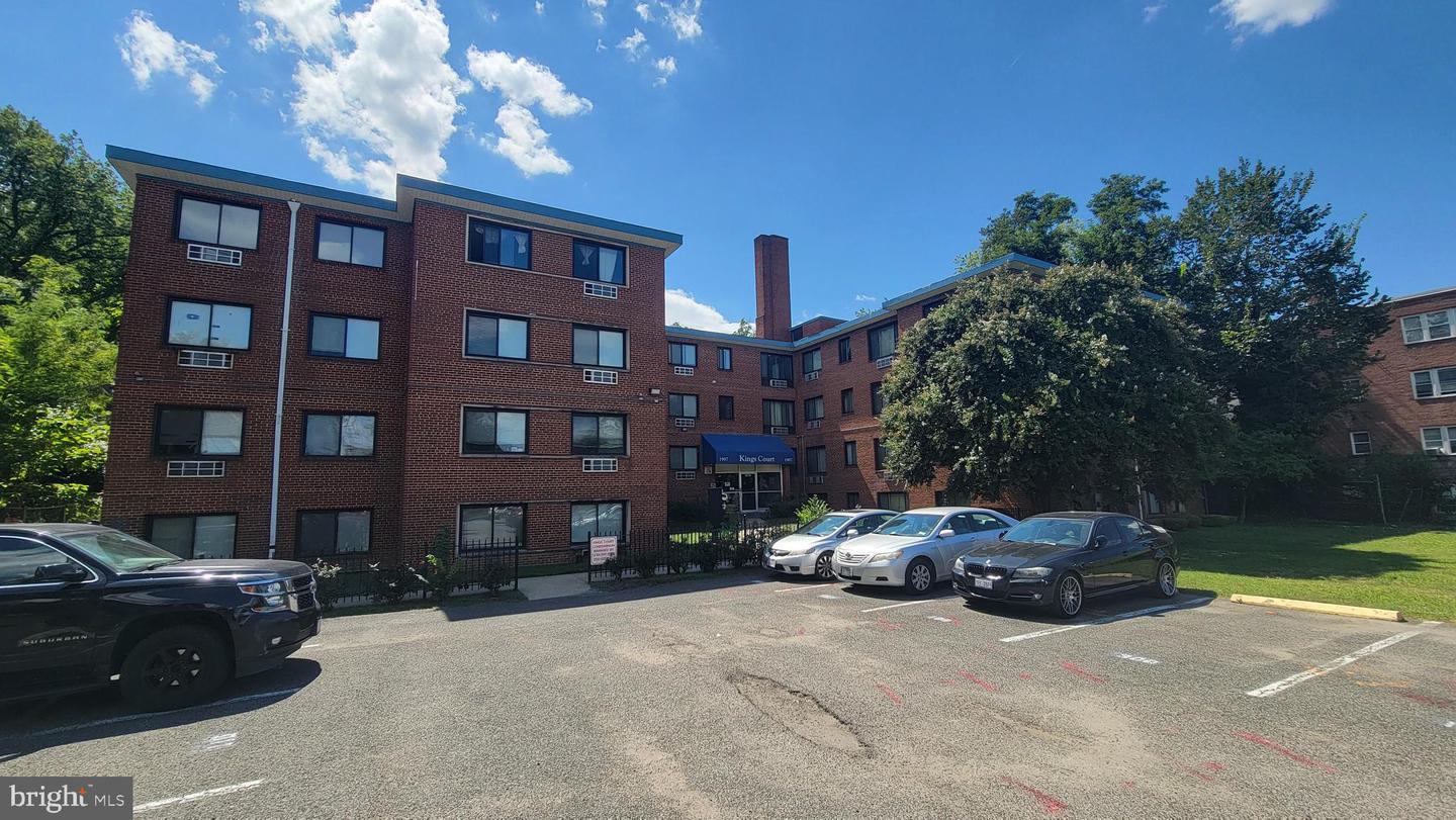 1907 GOOD HOPE RD SE #109, WASHINGTON, District Of Columbia 20020, 2 Bedrooms Bedrooms, ,1 BathroomBathrooms,Residential,For sale,1907 GOOD HOPE RD SE #109,DCDC2211700 MLS # DCDC2211700
