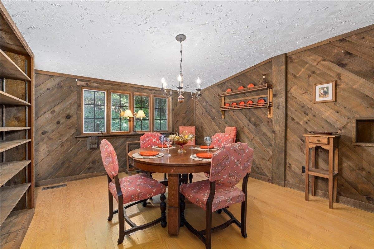 6614 MIDDLEBROOK RD, MIDDLEBROOK, Virginia 24459, 2 Bedrooms Bedrooms, ,2 BathroomsBathrooms,Residential,Moffatts Creek Cottage,6614 MIDDLEBROOK RD,669202 MLS # 669202