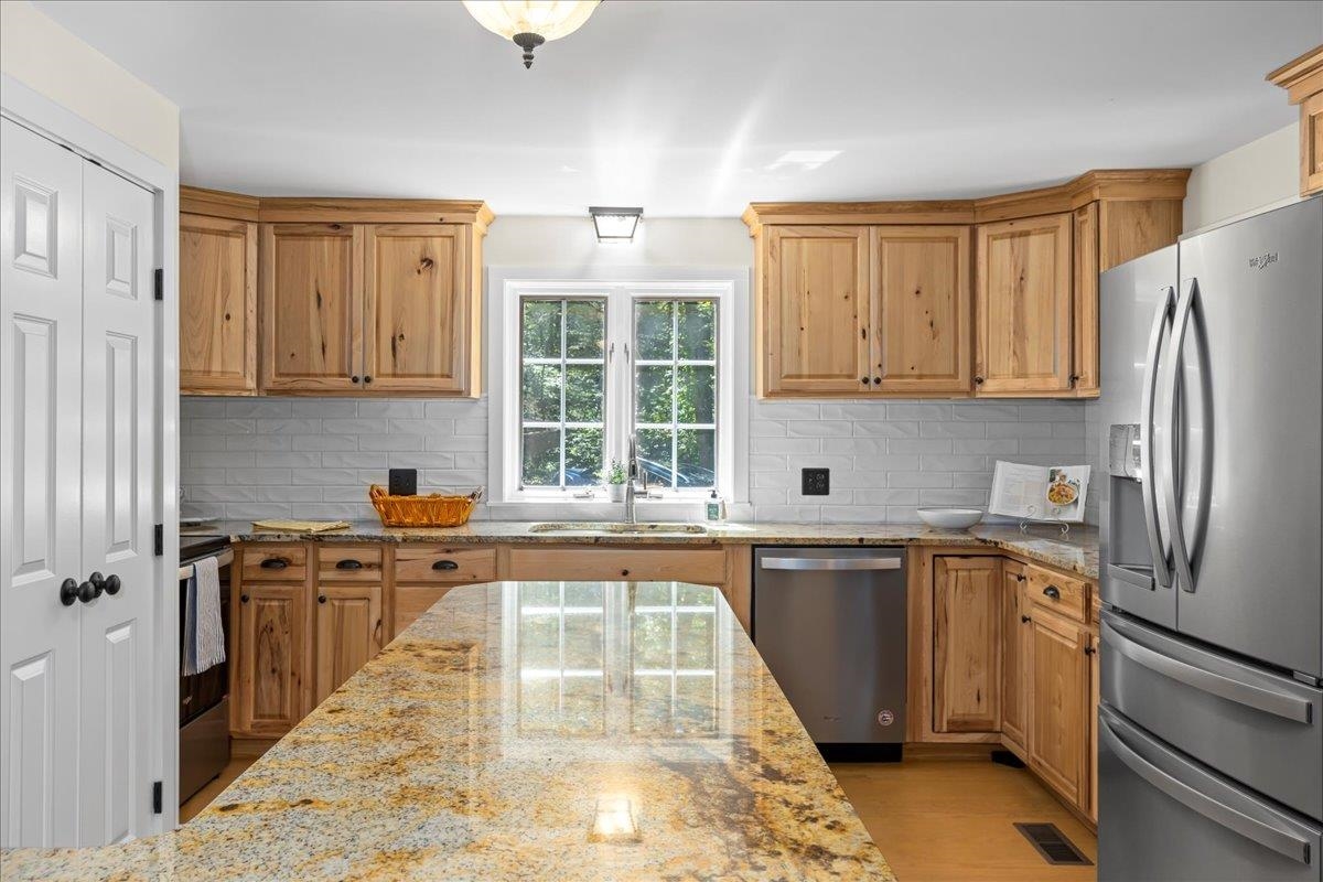 6614 MIDDLEBROOK RD, MIDDLEBROOK, Virginia 24459, 2 Bedrooms Bedrooms, ,2 BathroomsBathrooms,Residential,Moffatts Creek Cottage,6614 MIDDLEBROOK RD,669202 MLS # 669202