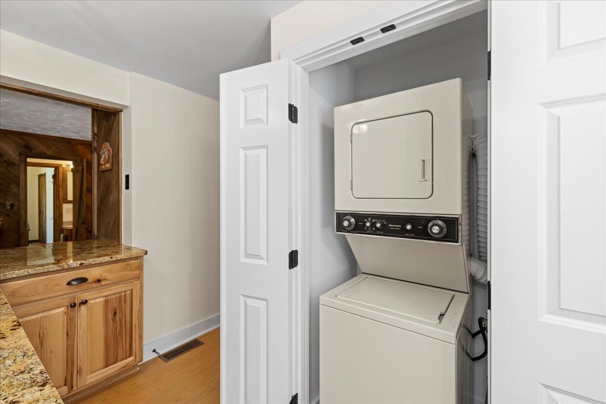 6614 MIDDLEBROOK RD, MIDDLEBROOK, Virginia 24459, 2 Bedrooms Bedrooms, ,2 BathroomsBathrooms,Residential,Moffatts Creek Cottage,6614 MIDDLEBROOK RD,669202 MLS # 669202