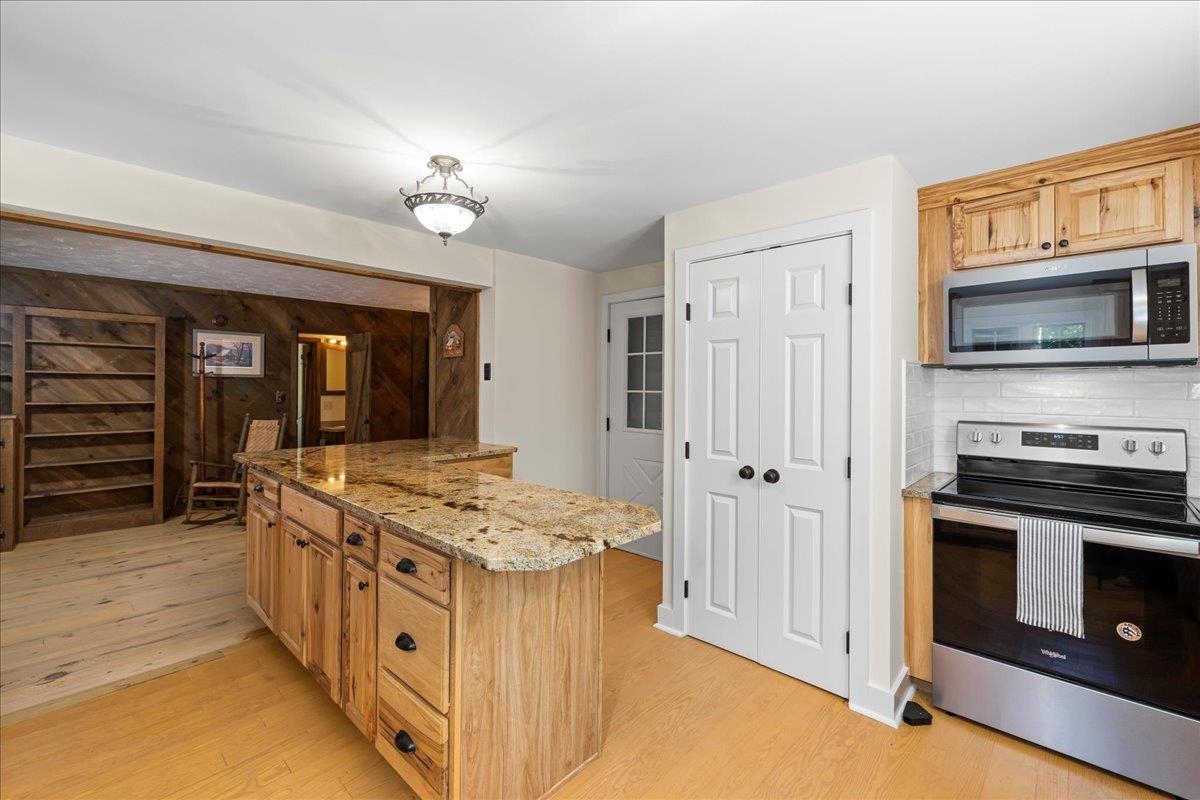 6614 MIDDLEBROOK RD, MIDDLEBROOK, Virginia 24459, 2 Bedrooms Bedrooms, ,2 BathroomsBathrooms,Residential,Moffatts Creek Cottage,6614 MIDDLEBROOK RD,669202 MLS # 669202