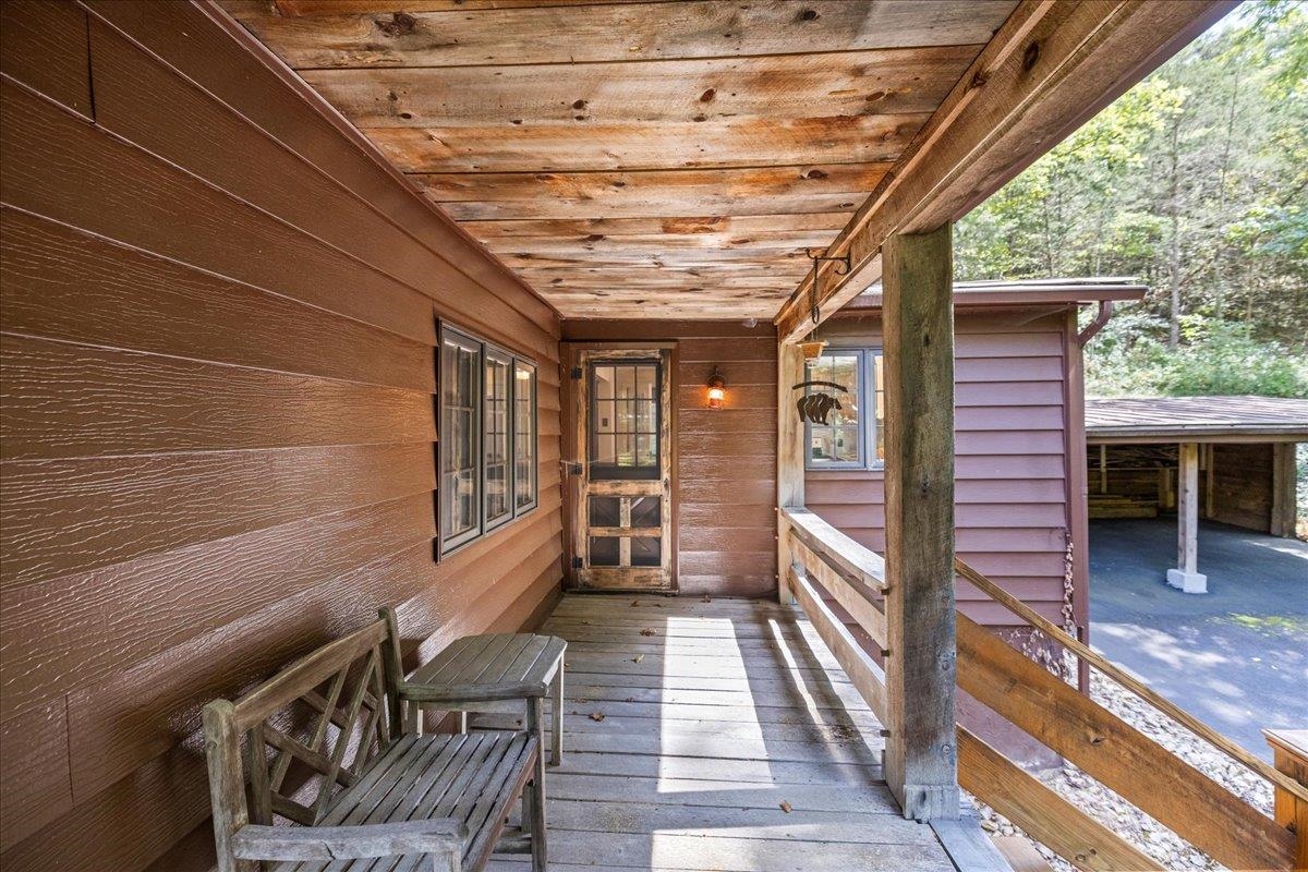 6614 MIDDLEBROOK RD, MIDDLEBROOK, Virginia 24459, 2 Bedrooms Bedrooms, ,2 BathroomsBathrooms,Residential,Moffatts Creek Cottage,6614 MIDDLEBROOK RD,669202 MLS # 669202