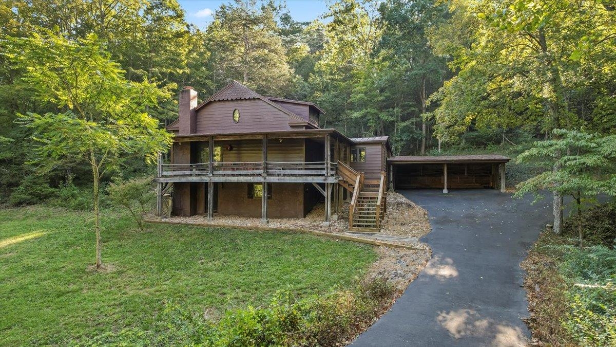 6614 MIDDLEBROOK RD, MIDDLEBROOK, Virginia 24459, 2 Bedrooms Bedrooms, ,2 BathroomsBathrooms,Residential,Moffatts Creek Cottage,6614 MIDDLEBROOK RD,669202 MLS # 669202