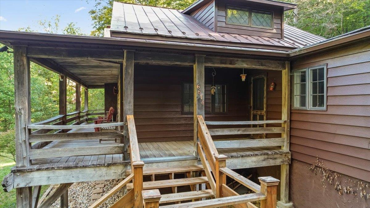 6614 MIDDLEBROOK RD, MIDDLEBROOK, Virginia 24459, 2 Bedrooms Bedrooms, ,2 BathroomsBathrooms,Residential,Moffatts Creek Cottage,6614 MIDDLEBROOK RD,669202 MLS # 669202