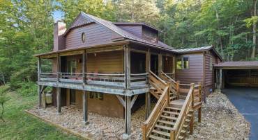6614 MIDDLEBROOK LN, MIDDLEBROOK, Virginia 24459, 2 Bedrooms Bedrooms, ,2 BathroomsBathrooms,Residential,Moffatts Creek Cottage,6614 MIDDLEBROOK LN,669202 MLS # 669202