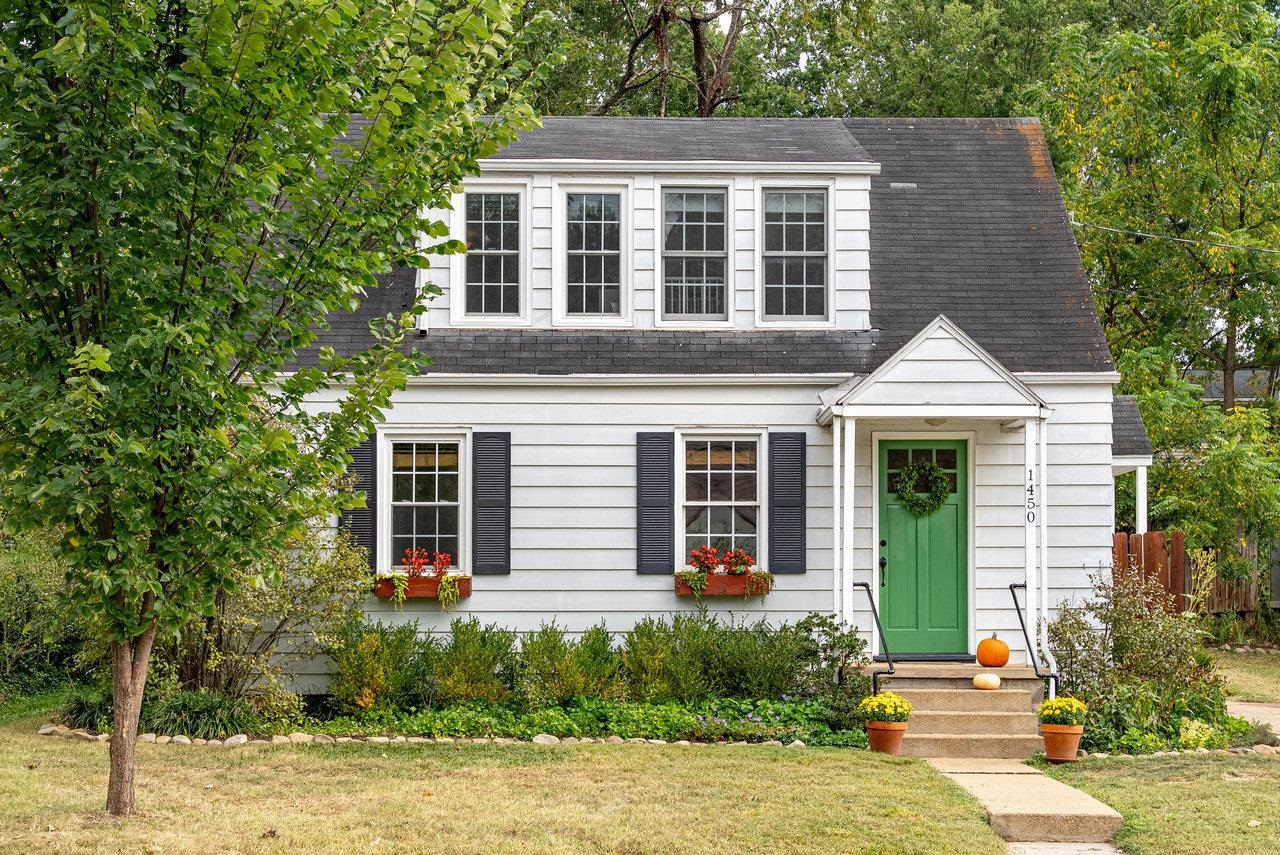 1450 VALLEY ST, HARRISONBURG, Virginia 22801, 3 Bedrooms Bedrooms, ,1 BathroomBathrooms,Residential,1450 VALLEY ST,669203 MLS # 669203