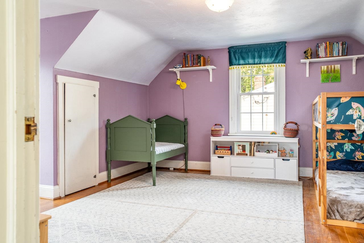 1450 VALLEY ST, HARRISONBURG, Virginia 22801, 3 Bedrooms Bedrooms, ,1 BathroomBathrooms,Residential,1450 VALLEY ST,669203 MLS # 669203