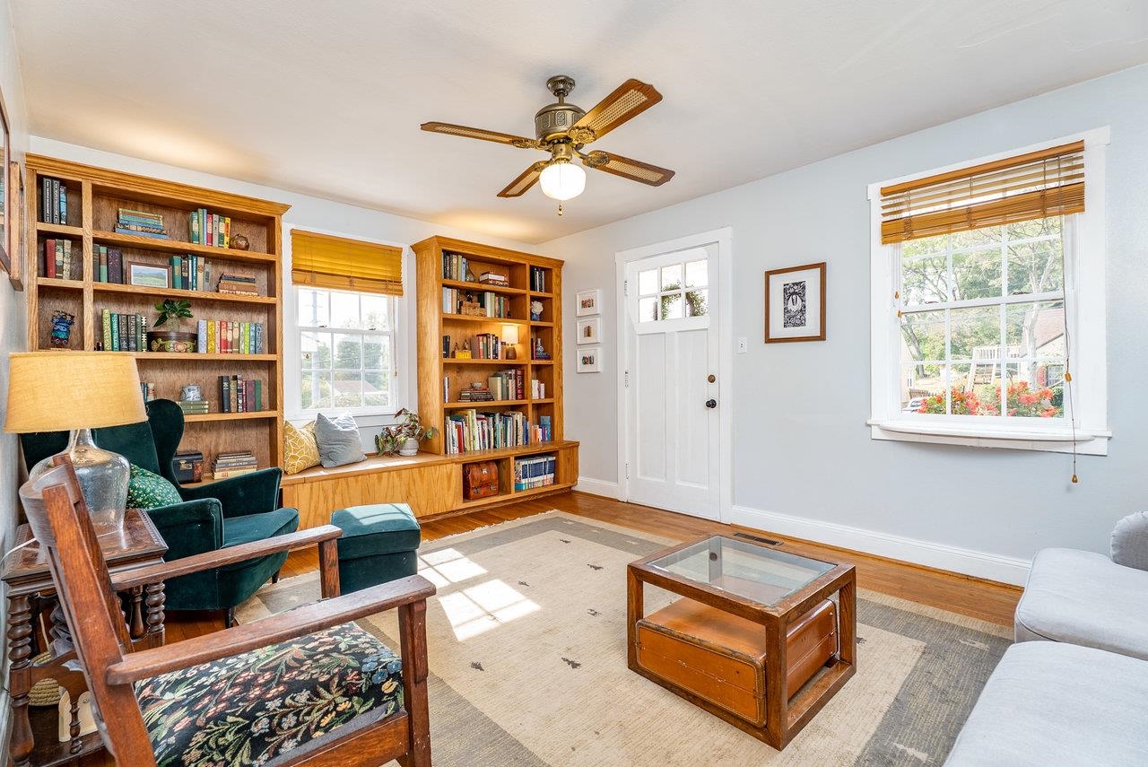 1450 VALLEY ST, HARRISONBURG, Virginia 22801, 3 Bedrooms Bedrooms, ,1 BathroomBathrooms,Residential,1450 VALLEY ST,669203 MLS # 669203