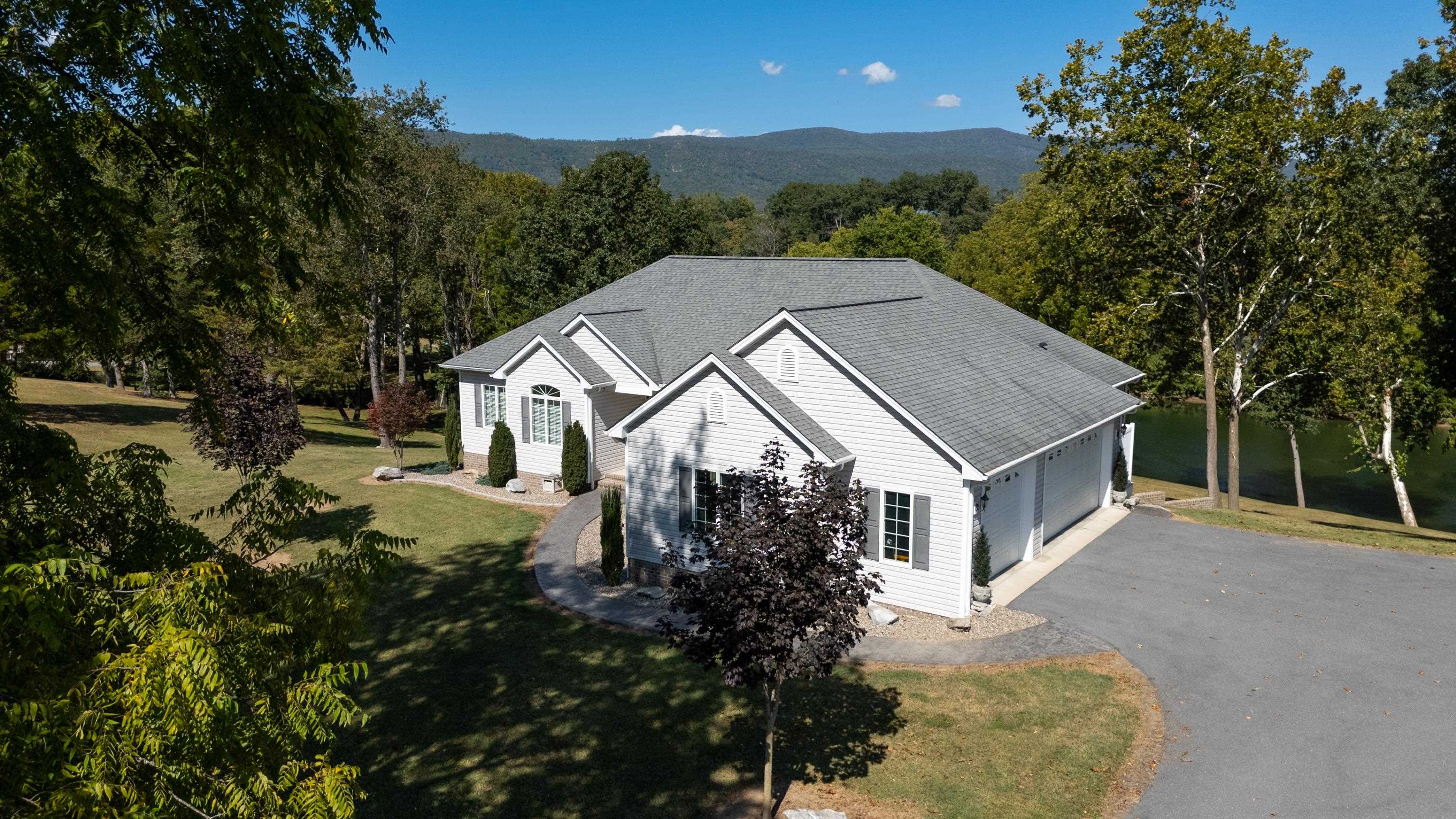 4348 PARK WAY, ELKTON, Virginia 22827, 3 Bedrooms Bedrooms, ,2 BathroomsBathrooms,Residential,4348 PARK WAY,669208 MLS # 669208