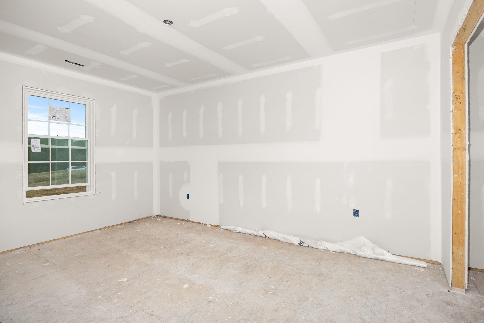 2105 WILLOW HILL DR, HARRISONBURG, Virginia 22801, 3 Bedrooms Bedrooms, ,2 BathroomsBathrooms,Residential,2105 WILLOW HILL DR,669210 MLS # 669210