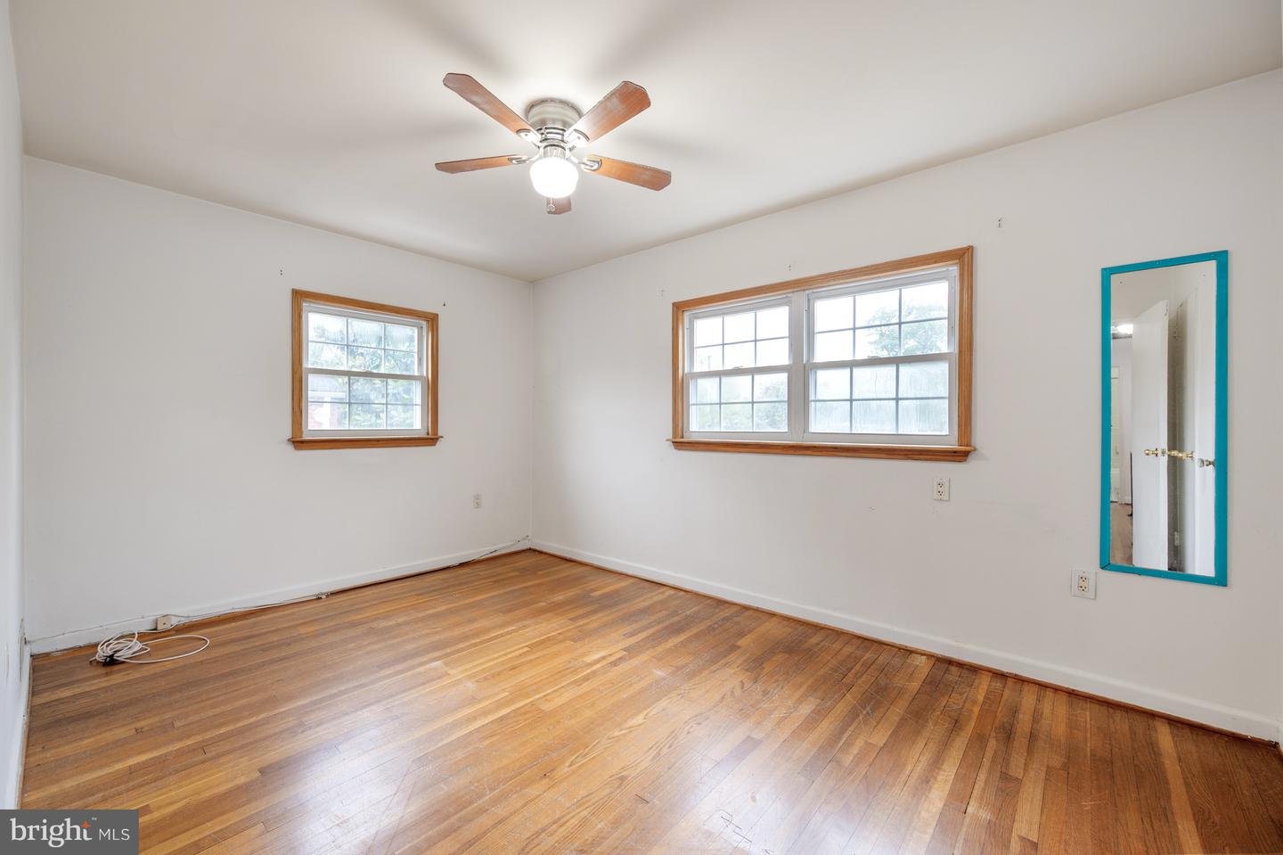 131 E TAYLOR RUN PKWY, ALEXANDRIA, Virginia 22314, 3 Bedrooms Bedrooms, ,2 BathroomsBathrooms,Residential,For sale,131 E TAYLOR RUN PKWY,VAAX2048934 MLS # VAAX2048934