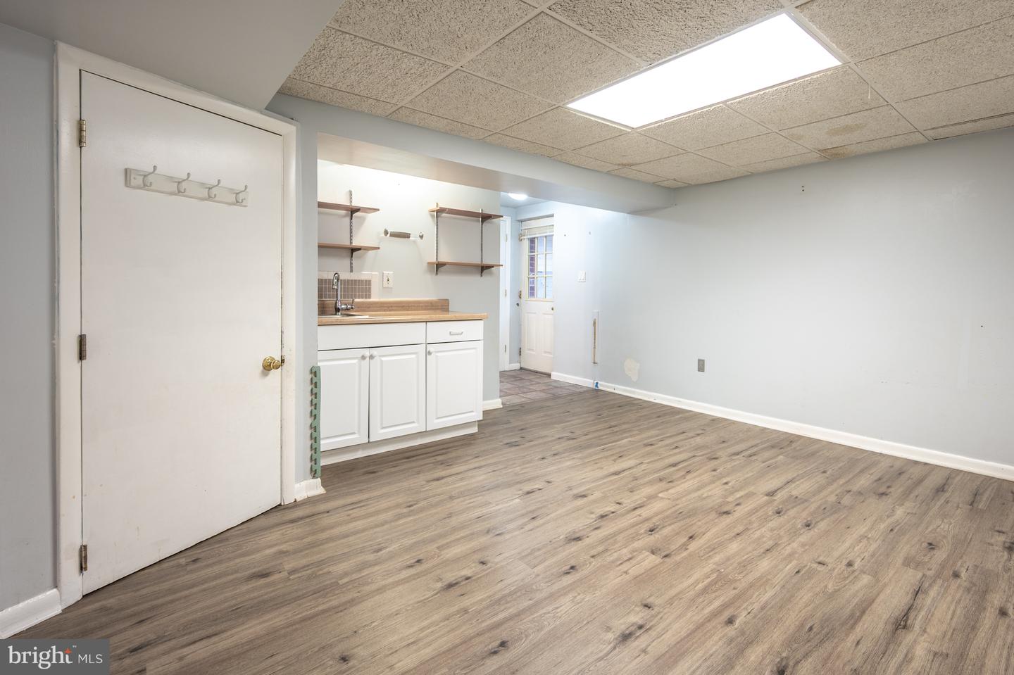 131 E TAYLOR RUN PKWY, ALEXANDRIA, Virginia 22314, 3 Bedrooms Bedrooms, ,2 BathroomsBathrooms,Residential,For sale,131 E TAYLOR RUN PKWY,VAAX2048934 MLS # VAAX2048934