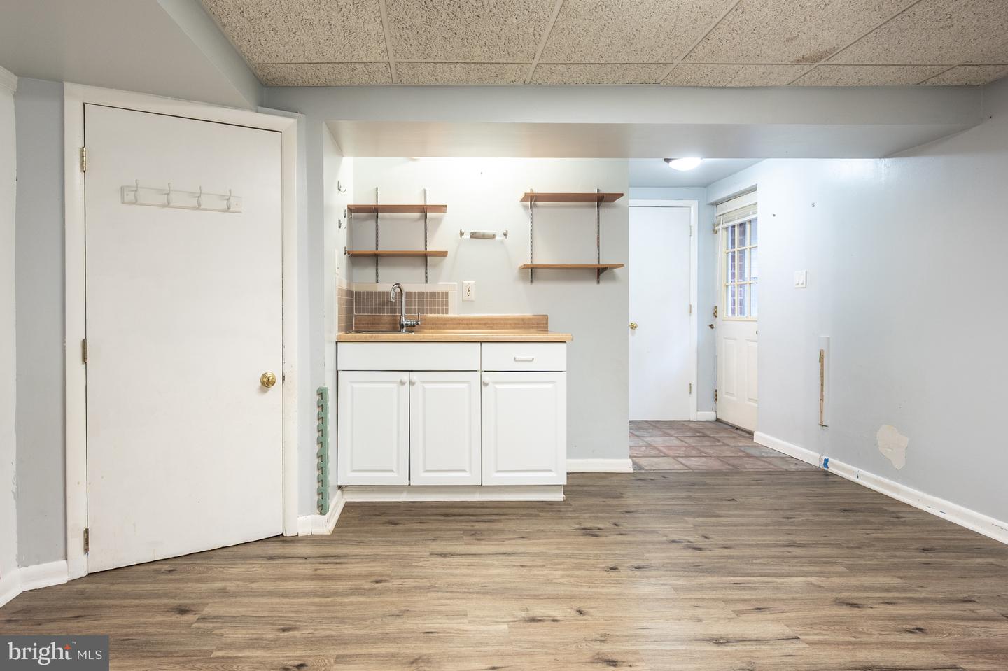131 E TAYLOR RUN PKWY, ALEXANDRIA, Virginia 22314, 3 Bedrooms Bedrooms, ,2 BathroomsBathrooms,Residential,For sale,131 E TAYLOR RUN PKWY,VAAX2048934 MLS # VAAX2048934