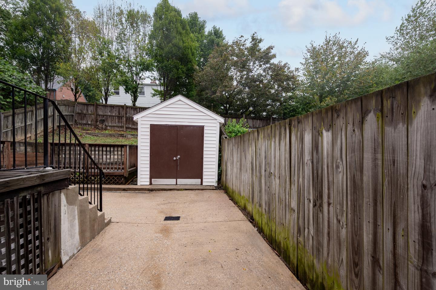 131 E TAYLOR RUN PKWY, ALEXANDRIA, Virginia 22314, 3 Bedrooms Bedrooms, ,2 BathroomsBathrooms,Residential,For sale,131 E TAYLOR RUN PKWY,VAAX2048934 MLS # VAAX2048934