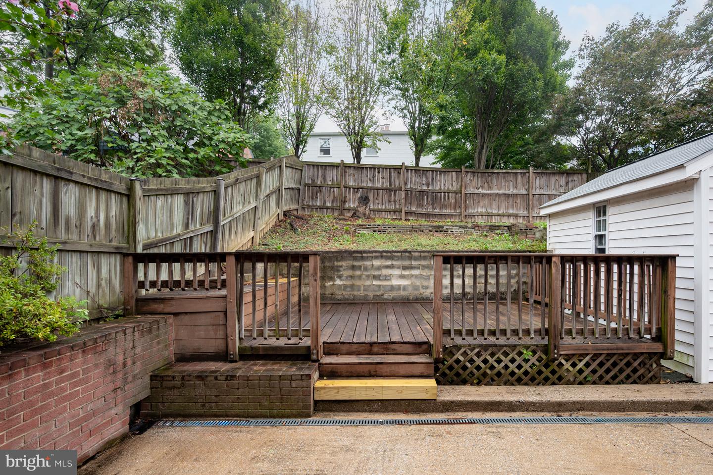 131 E TAYLOR RUN PKWY, ALEXANDRIA, Virginia 22314, 3 Bedrooms Bedrooms, ,2 BathroomsBathrooms,Residential,For sale,131 E TAYLOR RUN PKWY,VAAX2048934 MLS # VAAX2048934