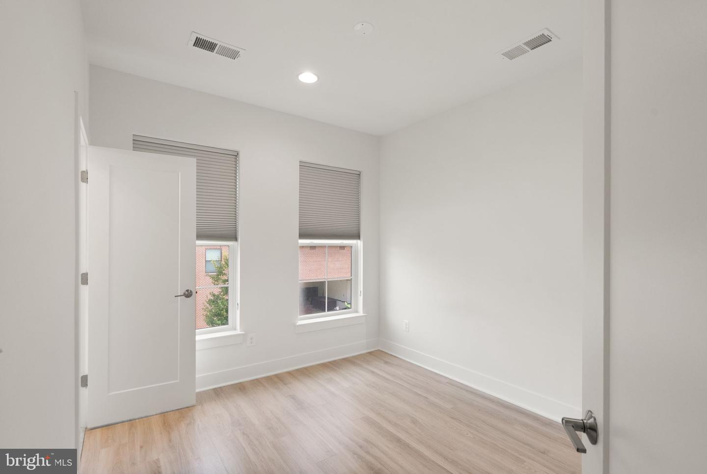 1862 MICHAEL FARADAY DR, RESTON, Virginia 20190, 3 Bedrooms Bedrooms, ,3 BathroomsBathrooms,Residential,For sale,1862 MICHAEL FARADAY DR,VAFX2263216 MLS # VAFX2263216