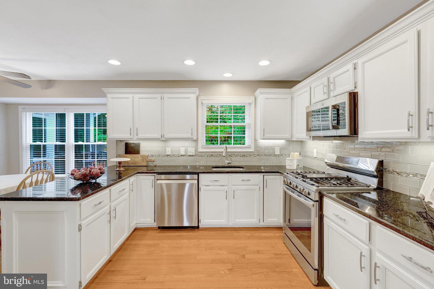 1472 KINGSVALE CIR, HERNDON, Virginia 20170, 5 Bedrooms Bedrooms, ,3 BathroomsBathrooms,Residential,For sale,1472 KINGSVALE CIR,VAFX2263460 MLS # VAFX2263460