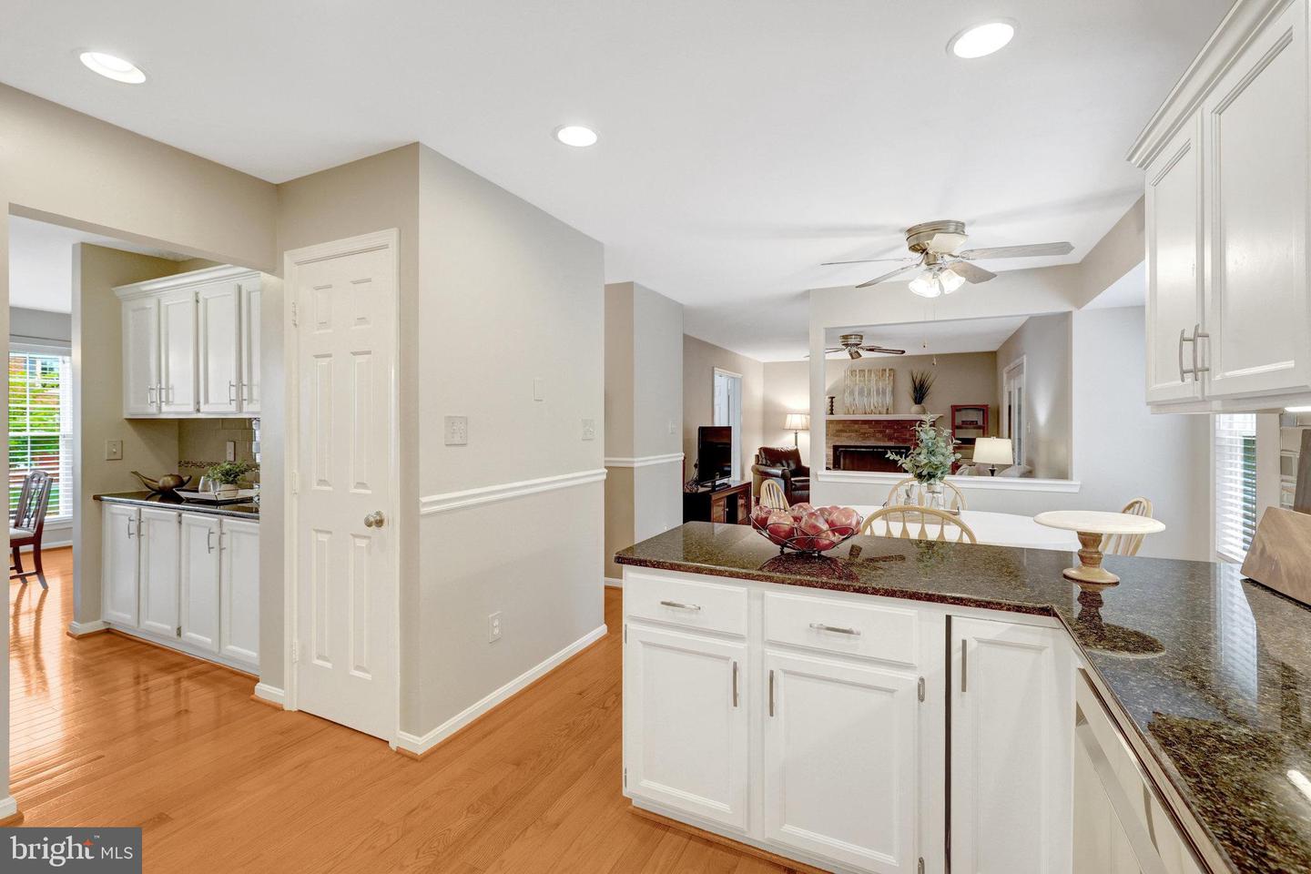 1472 KINGSVALE CIR, HERNDON, Virginia 20170, 5 Bedrooms Bedrooms, ,3 BathroomsBathrooms,Residential,For sale,1472 KINGSVALE CIR,VAFX2263460 MLS # VAFX2263460