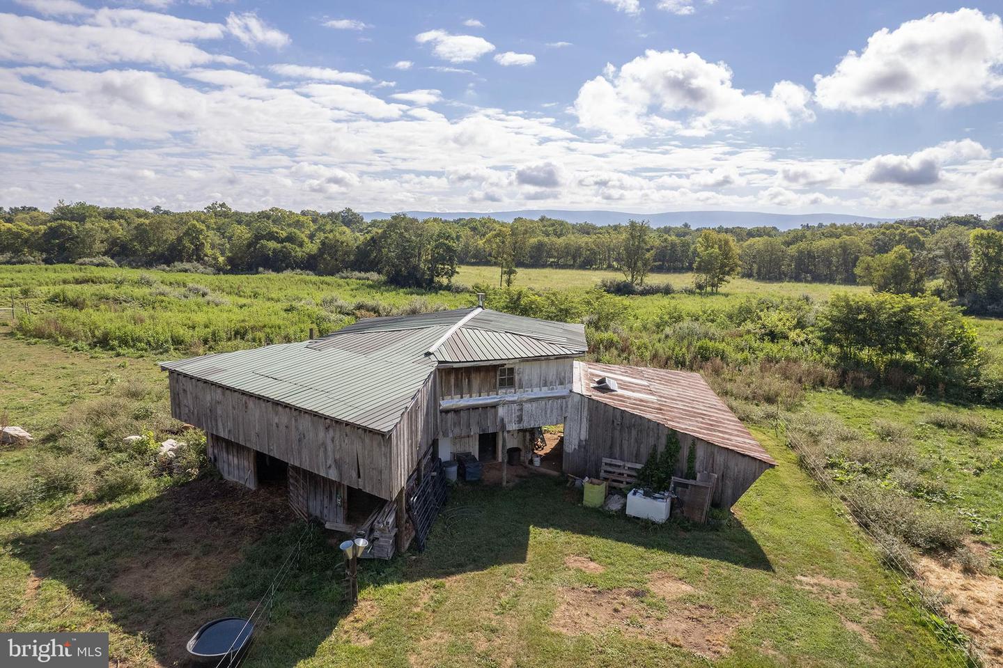 1744 LORD FAIRFAX HWY, BERRYVILLE, Virginia 22611, 4 Bedrooms Bedrooms, ,3 BathroomsBathrooms,Residential,For sale,1744 LORD FAIRFAX HWY,VACL2006002 MLS # VACL2006002