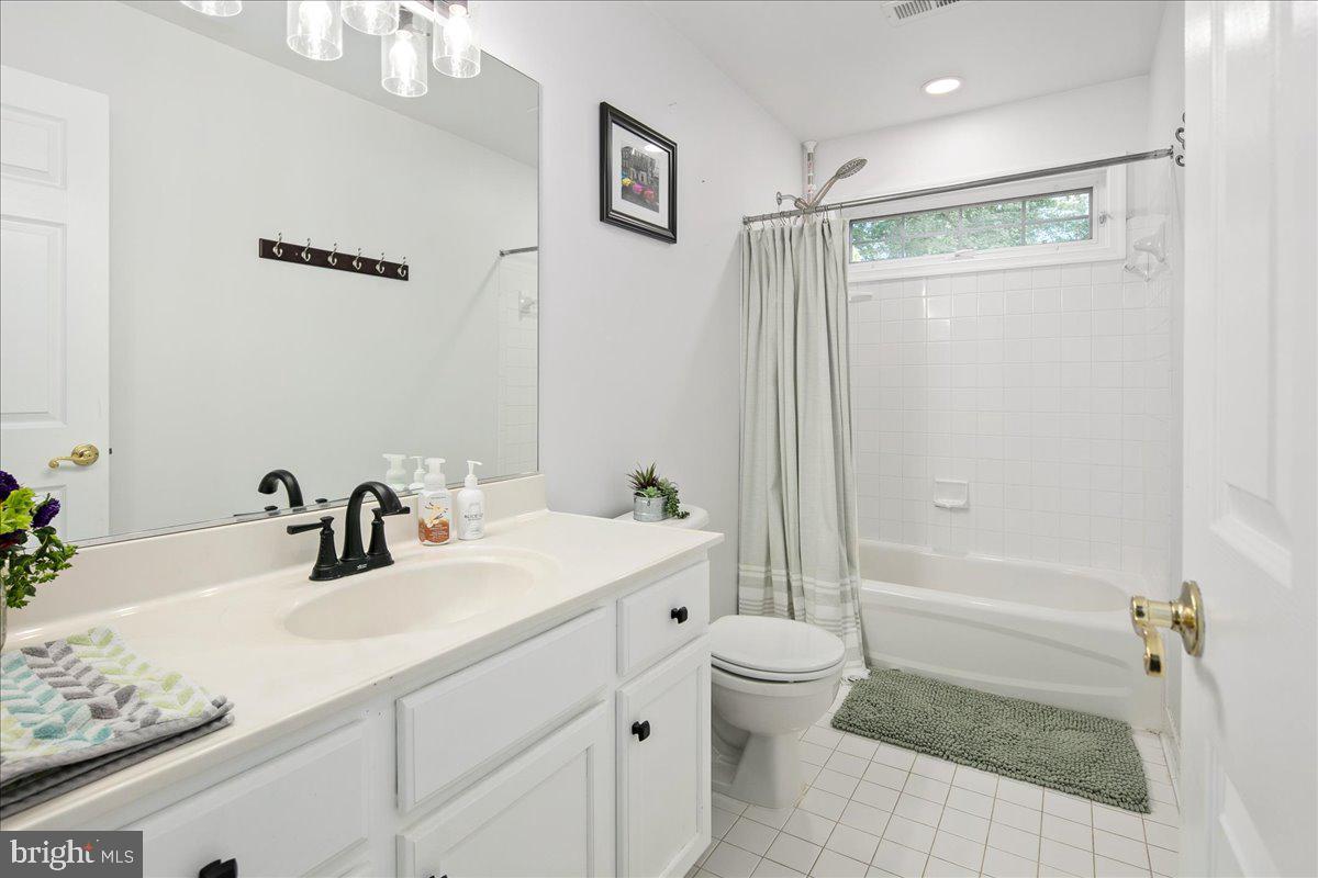 4112 FERRY LANDING RD, ALEXANDRIA, Virginia 22309, 4 Bedrooms Bedrooms, ,4 BathroomsBathrooms,Residential,For sale,4112 FERRY LANDING RD,VAFX2263810 MLS # VAFX2263810 4112 FERRY LANDING RD, ALEXANDRIA, Virginia 22309, 4 Bedrooms Bedrooms, ,4 BathroomsBathrooms,Residential,For sale,4112 FERRY LANDING RD,VAFX2263810 MLS # VAFX2263810