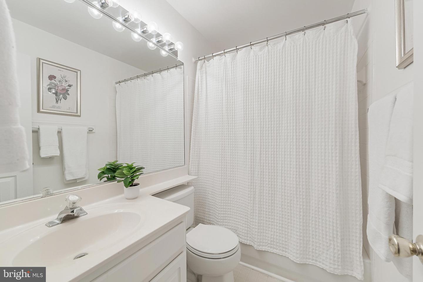 13323 ZACHARY TAYLOR CIR, HERNDON, Virginia 20171, 3 Bedrooms Bedrooms, ,2 BathroomsBathrooms,Residential,For sale,13323 ZACHARY TAYLOR CIR,VAFX2263892 MLS # VAFX2263892