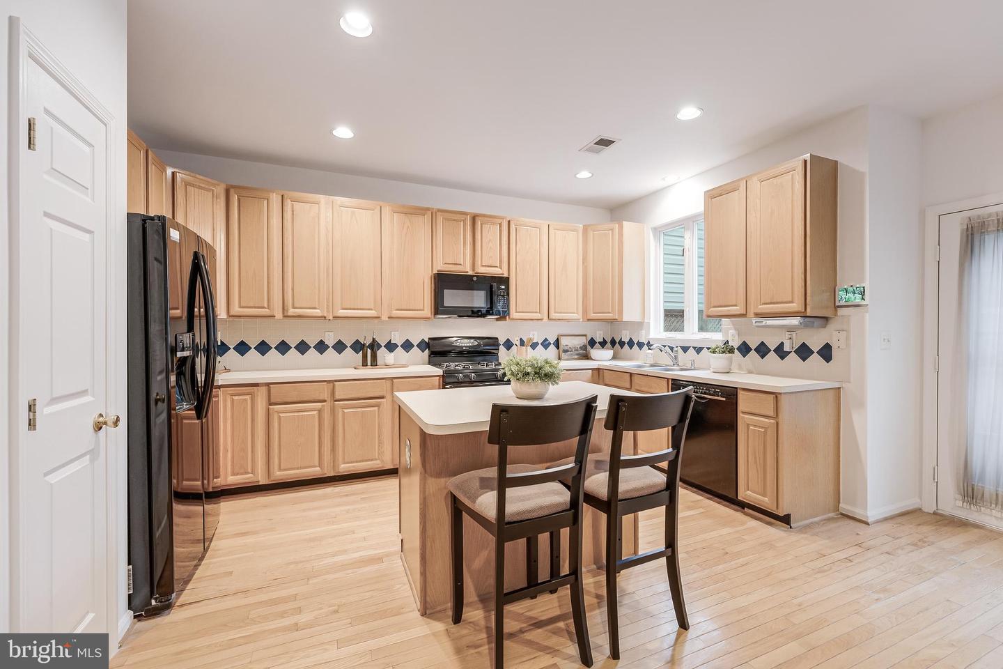 13323 ZACHARY TAYLOR CIR, HERNDON, Virginia 20171, 3 Bedrooms Bedrooms, ,2 BathroomsBathrooms,Residential,For sale,13323 ZACHARY TAYLOR CIR,VAFX2263892 MLS # VAFX2263892