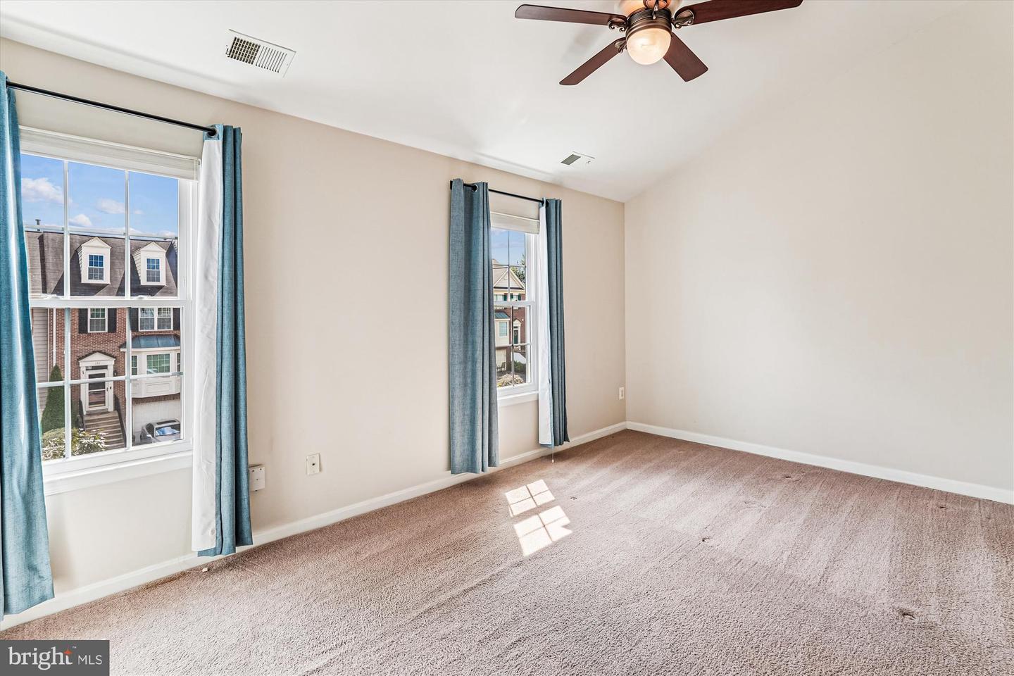 146 HAMPSHIRE SQ SW, LEESBURG, Virginia 20175, 3 Bedrooms Bedrooms, ,2 BathroomsBathrooms,Residential,For sale,146 HAMPSHIRE SQ SW,VALO2105698 MLS # VALO2105698 146 HAMPSHIRE SQ SW, LEESBURG, Virginia 20175, 3 Bedrooms Bedrooms, ,2 BathroomsBathrooms,Residential,For sale,146 HAMPSHIRE SQ SW,VALO2105698 MLS # VALO2105698